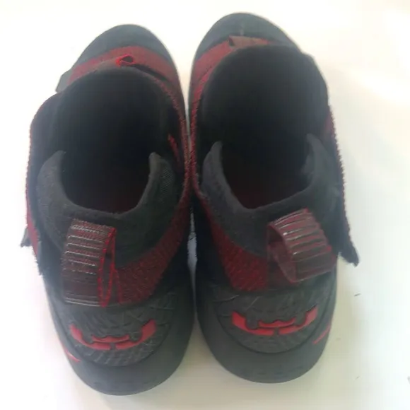 Lebron Nike Black High-Top Sneakers Size 13