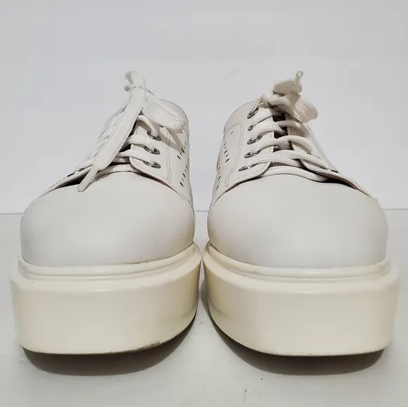 Linea Paolo Kendra Perforated white Leather Lace-Up Platform chunky Sneakers 9.5