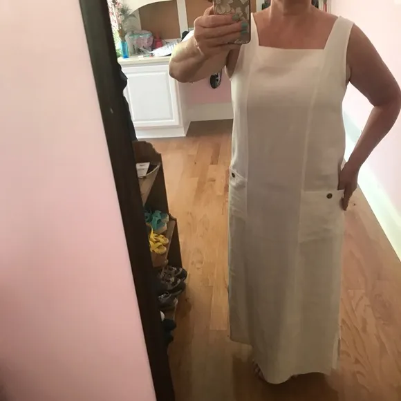 Linen maxi dress Med.  Excellent!