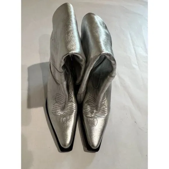 L'INTERVALLE Cowgirl Boots in Silver