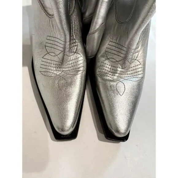 L'INTERVALLE Cowgirl Boots in Silver