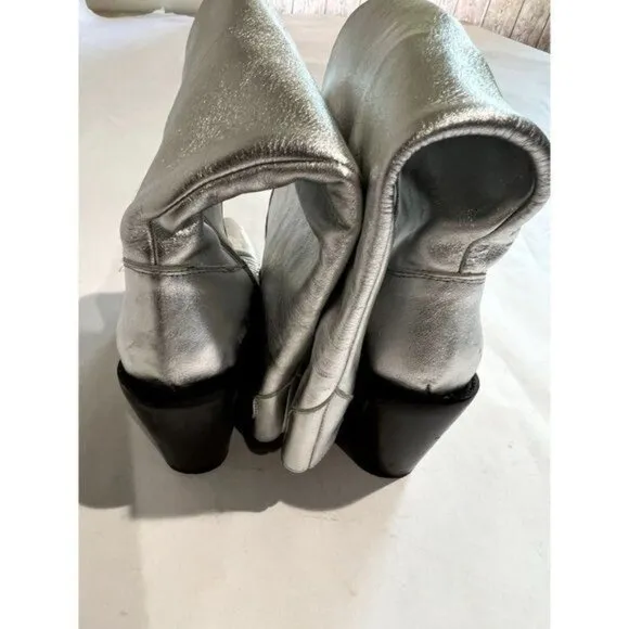 L'INTERVALLE Cowgirl Boots in Silver