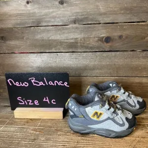 Little Kids New Balance 703 Gray Walking Comfort Shoes Sneakers Size 4 C GUC‎
