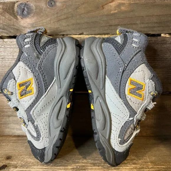 Little Kids New Balance 703 Gray Walking Comfort Shoes Sneakers Size 4 C GUC‎