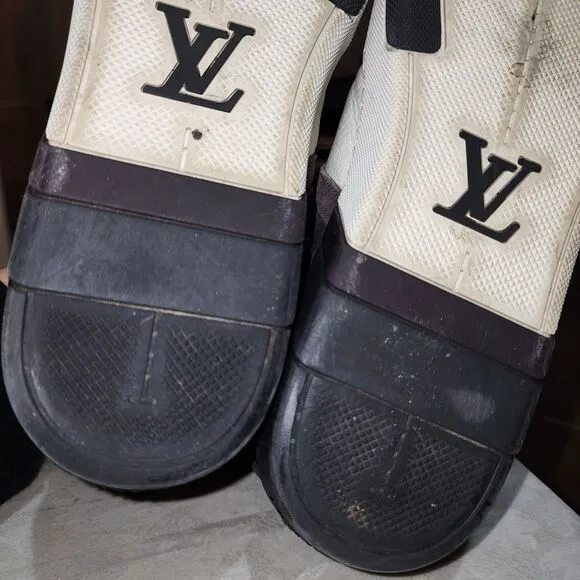 LOUIS VUITTON ACE Sz 7 LV Logo Lace Up Black White Hype Trainer Sneakers Shoes
