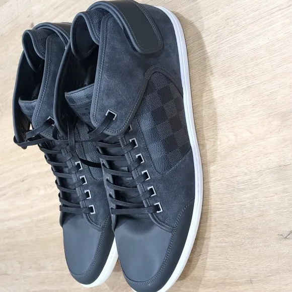 LOUIS VUITTON MEN'S HIGH TOP CHECKERBOARD GRAPHITE SNEAKERS