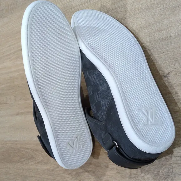 LOUIS VUITTON MEN'S HIGH TOP CHECKERBOARD GRAPHITE SNEAKERS