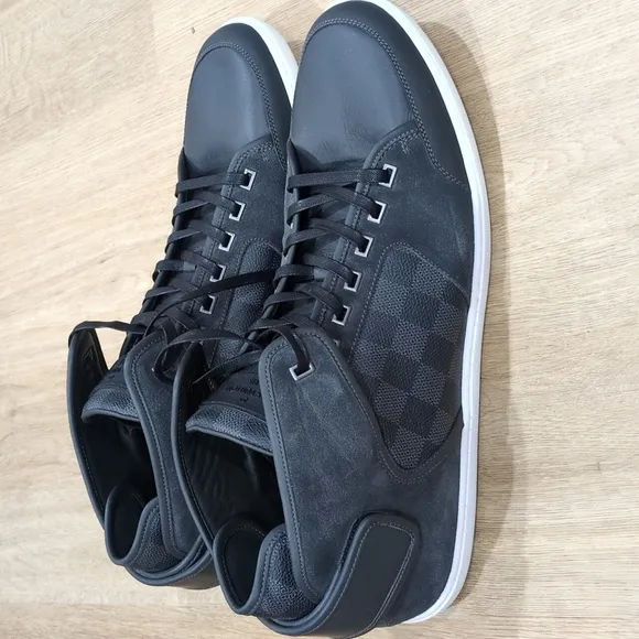 LOUIS VUITTON MEN'S HIGH TOP CHECKERBOARD GRAPHITE SNEAKERS