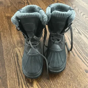 Lugz winter boots size 8