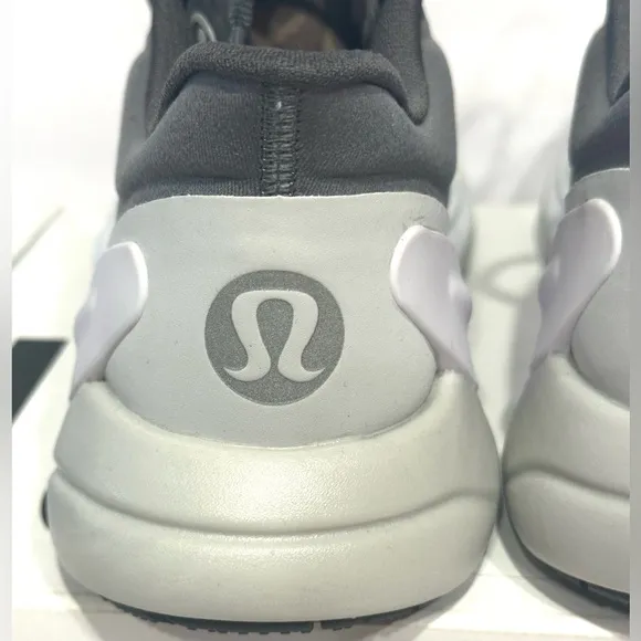 Lululemon Blissfeel Run Women's Running Walking Shoes Size 9 Grey White