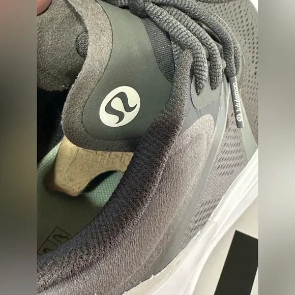 Lululemon Blissfeel Run Women's Running Walking Shoes Size 9 Grey White