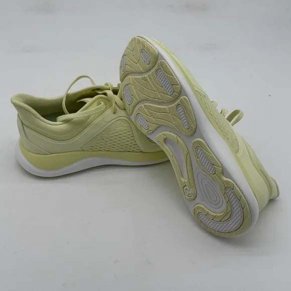 Lululemon Chargefeel Workout Low Top Athletic / Women's Size 6