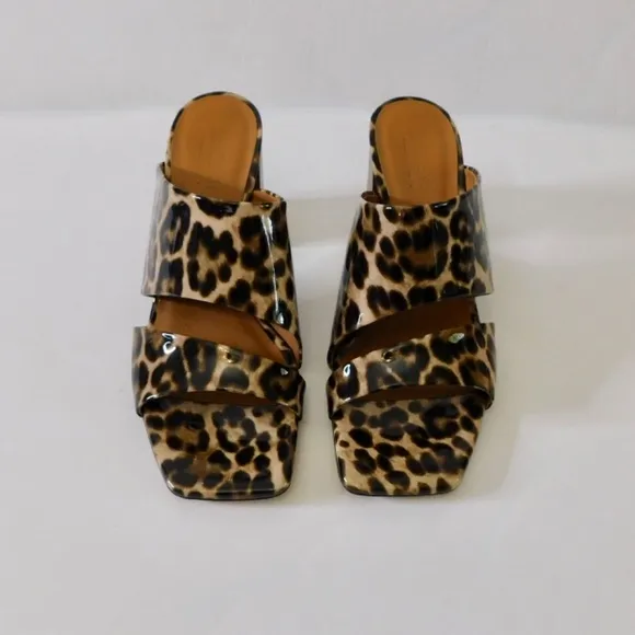 M. GEMI The Zola Camel Leopard Print Patent Leather Sandals Mules Shoes 38.5 8