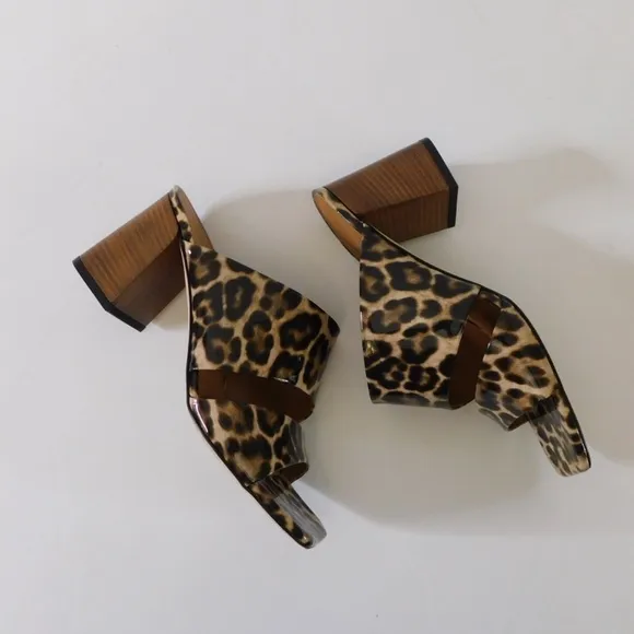 M. GEMI The Zola Camel Leopard Print Patent Leather Sandals Mules Shoes 38.5 8