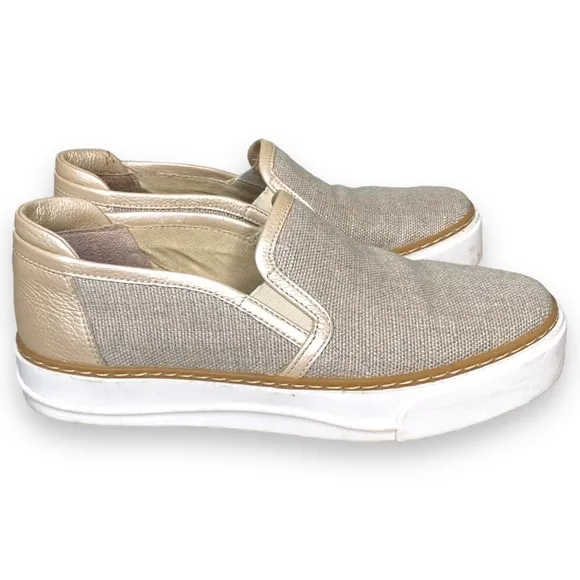 M. Gemi Women's Champagne The Gina Slip On Linen Leather Sneaker Size 6.5