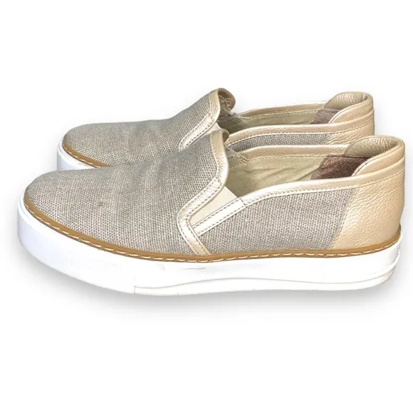 M. Gemi Women's Champagne The Gina Slip On Linen Leather Sneaker Size 6.5
