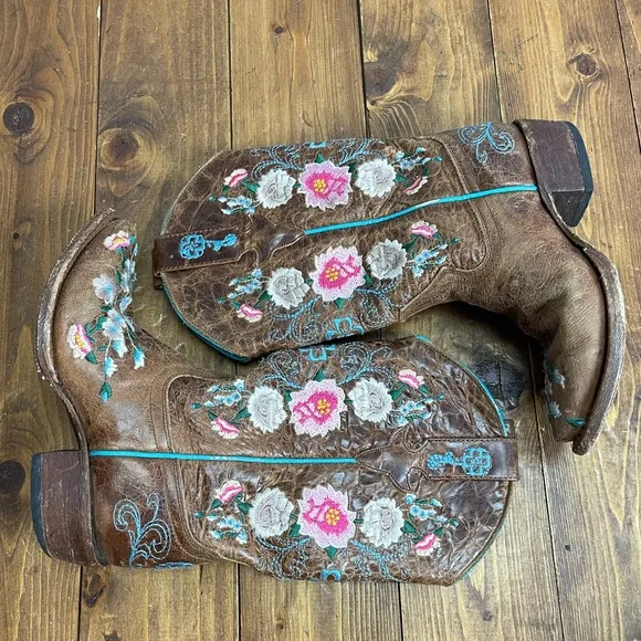 Macie Bean Honey Bunch flower embroidered snip toe cowgirl boots girls size 12