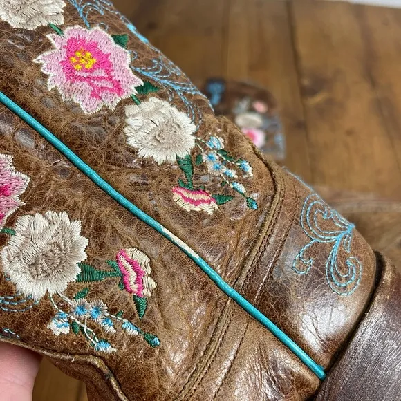 Macie Bean Honey Bunch flower embroidered snip toe cowgirl boots girls size 12