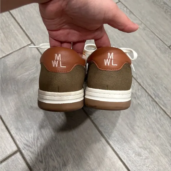 Madewell Court Sneaker Size 8