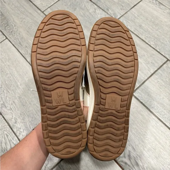 Madewell Court Sneaker Size 8