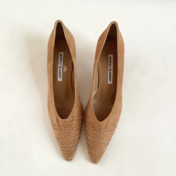 Manolo Blahnik Tan Women's Shoes SZ 7.5/37.5