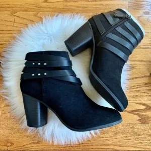 Material Girl Women’s Harness Boots sz 9.5 NEW # box H970