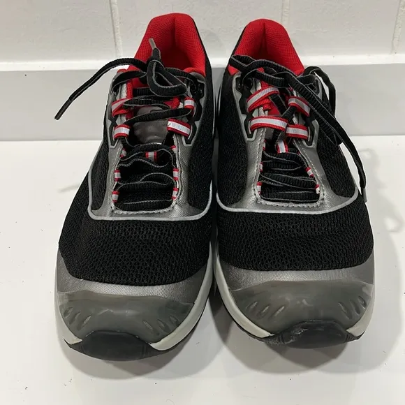 MBT KIMONDO Walking Shape Up Running Shoes 400215-03 Size 8,5 US  Black red