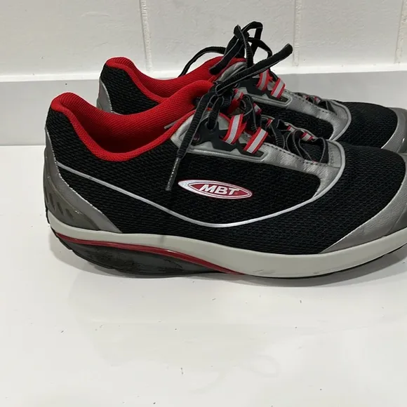 MBT KIMONDO Walking Shape Up Running Shoes 400215-03 Size 8,5 US  Black red