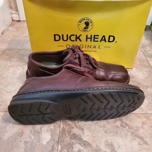 Men Duck Head shoes sz 10.5