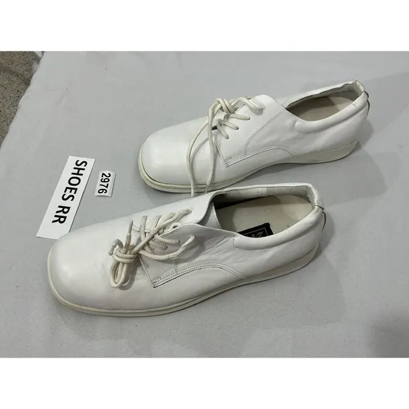 Men’s 24 Hour   Size 13 WW 3011 White Leather Lace Up Comfort Shoes