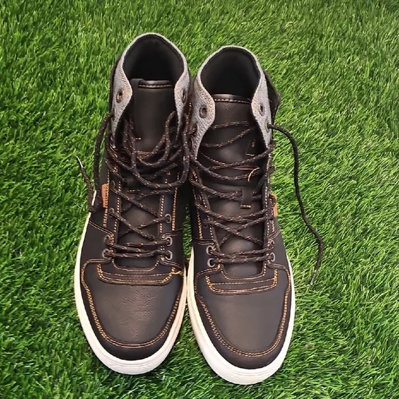 Men's Black High-Top Sneakers