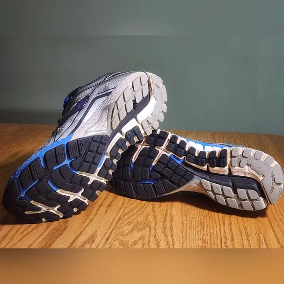 Men's Brooks Adrenaline GTS 16 Running Shoes 11.5 Medium D