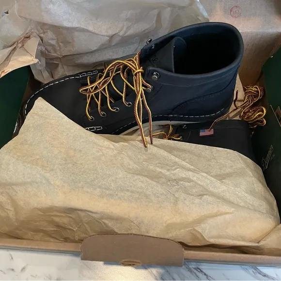 Men’s Danner Black Bull Run Moc Steel Toe Boots - Size 10.5