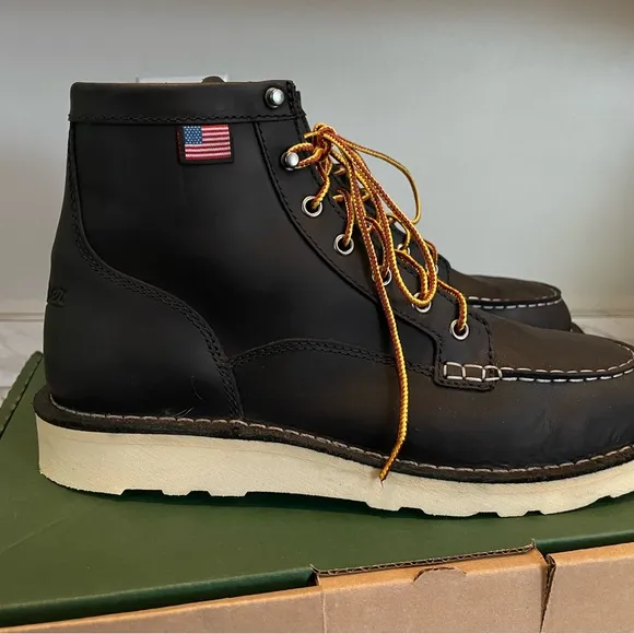 Men’s Danner Black Bull Run Moc Steel Toe Boots - Size 11