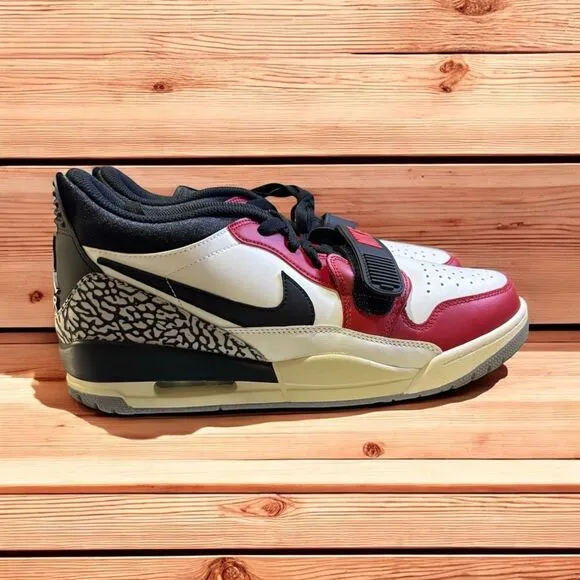 Men's Jordan Legacy 312 Low Summit White/Black-Varsity Red (CD7069 106) Size 11