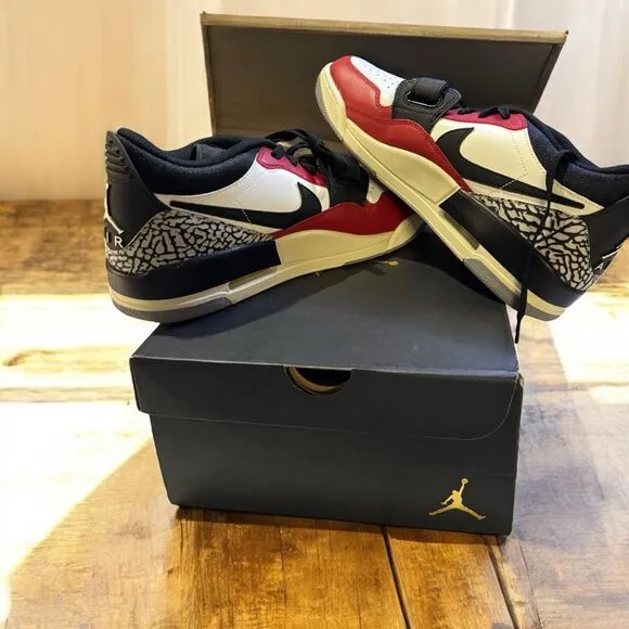 Men's Jordan Legacy 312 Low Summit White/Black-Varsity Red (CD7069 106) Size 11