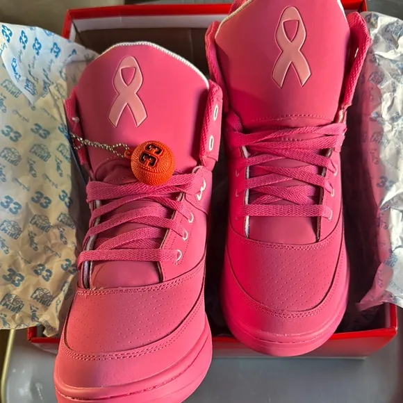Men's Legendary Pink Patrick Ewing Sneakers (10.5)