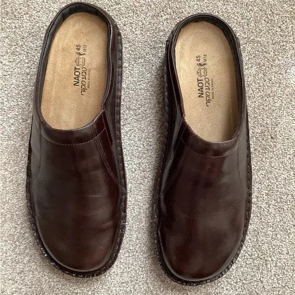 Men’s Like New, Naot Brown Leather Shoes