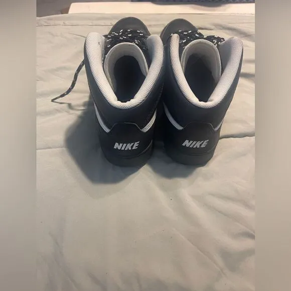 Men's Nike sneakers size‎ 10