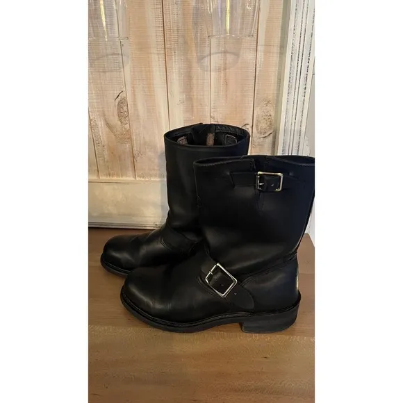 men's pre owned round steel toe pull on electrician/ biker work boots size 6 D