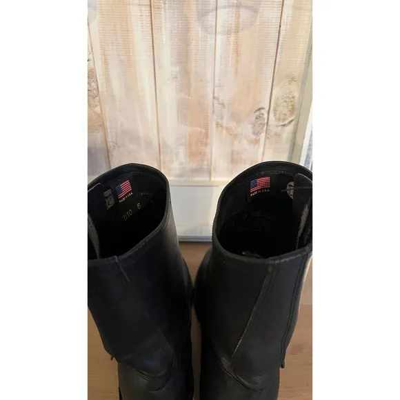 men's pre owned round steel toe pull on electrician/ biker work boots size 6 D
