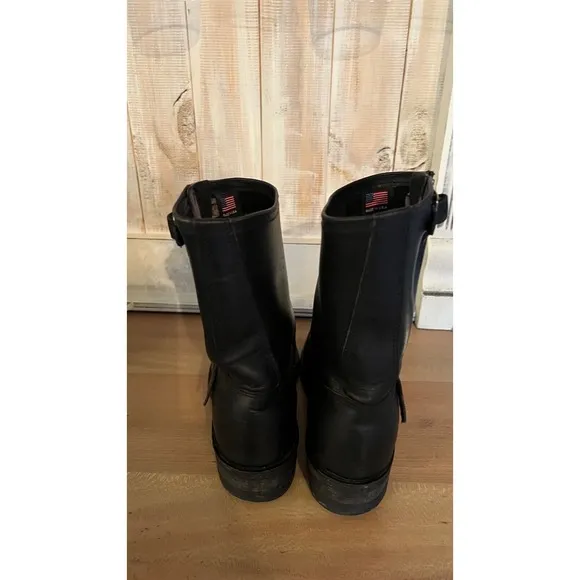 men's pre owned round steel toe pull on electrician/ biker work boots size 6 D