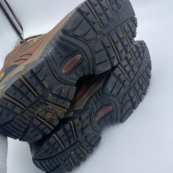 Men’s Skechers steel toe boots size 12