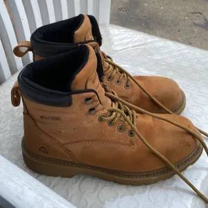 Men’s wolverine work shoes size 8