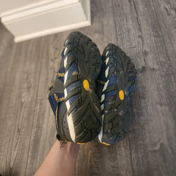 Merrell Men's Blue and Black Athletic Shoes 9 Excellent Condition