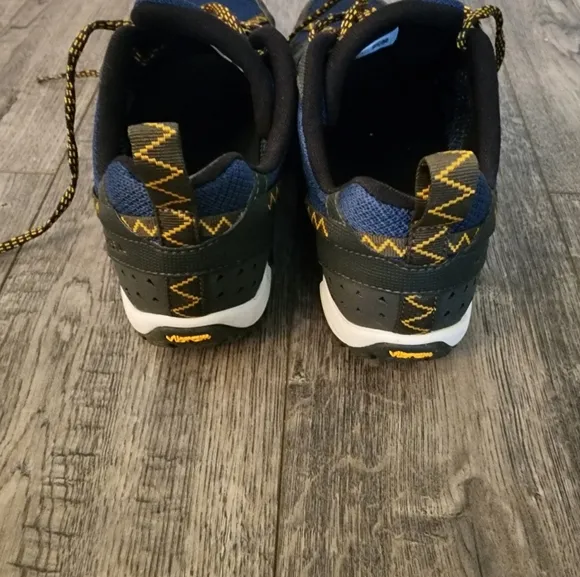 Merrell Men's Blue and Black Athletic Shoes 9 Excellent Condition