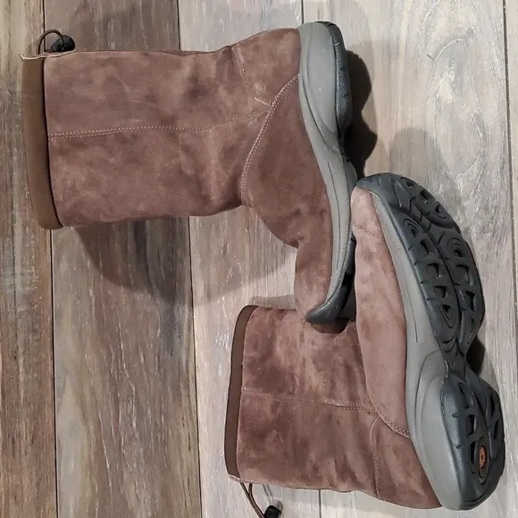 Merrell Primo Chill Massif tall chocolate Suede boots shoes sz 7