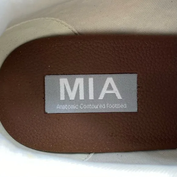 MIA Womens Shoes Town Sneakers Size 6 Vegan Leather White Black Chunky Casual