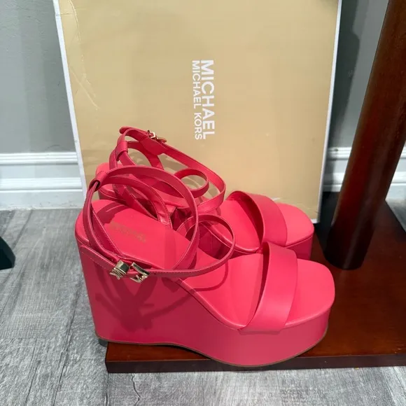 Michael Kors Paola Wedge Barbie Pink
