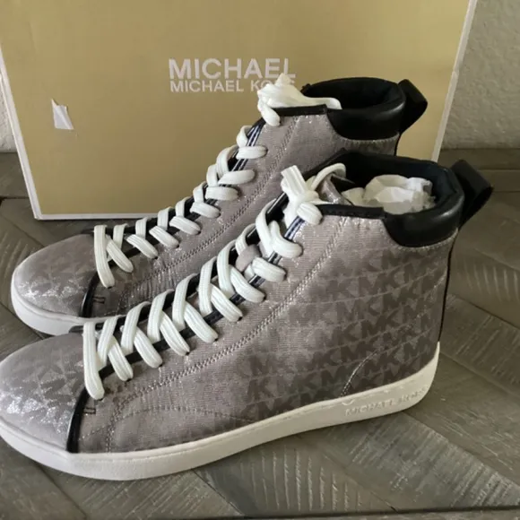 MICHAEL MICHAEL KORS Women's Edie Lace-Up High-Top Sneakers, size 7